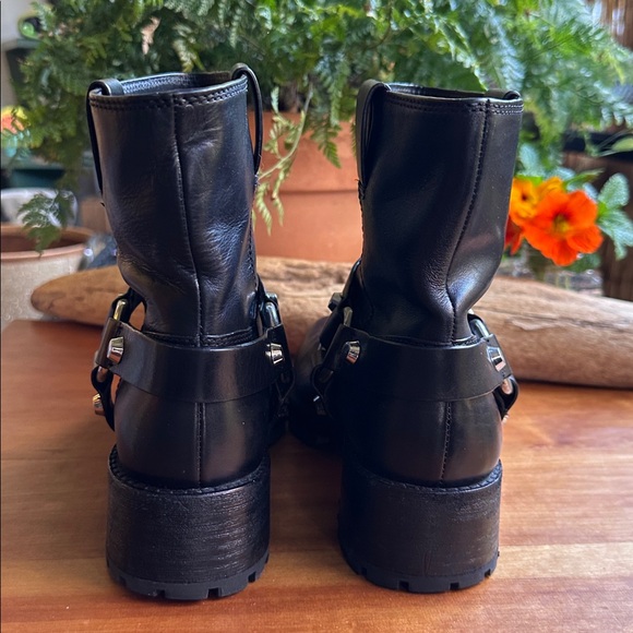 Michael Kors Crosby low Moto boot/black leather harness/polished hardware. Sz 7 - Picture 7 of 11